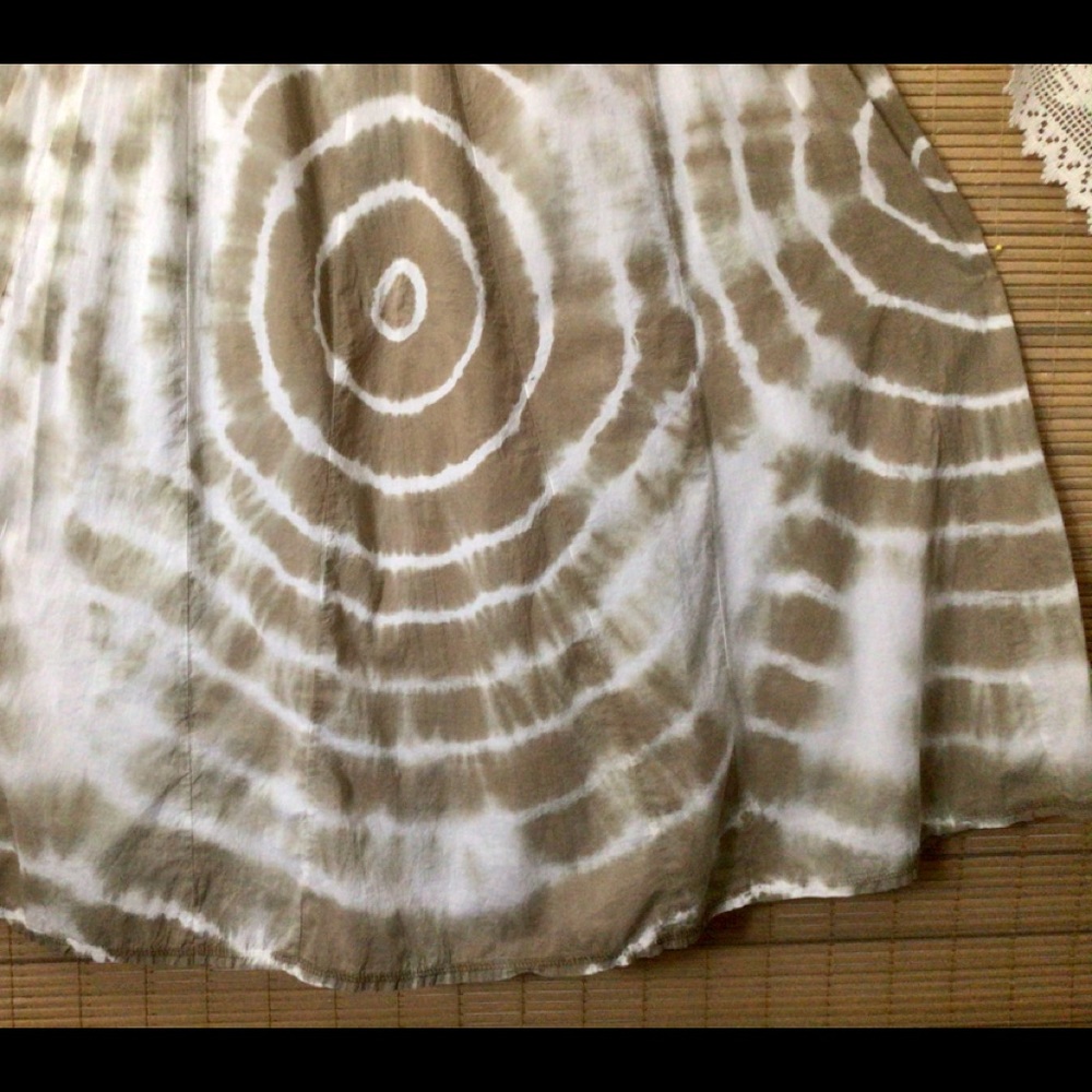 CHICOS tie dyed maxi-skirt summer lightweight flow - Picture 5 of 14